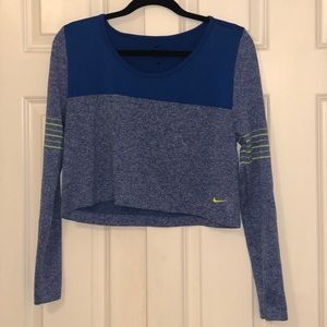 Nike Dri-FIT Longsleeve Athletic Shirt 💙🤍💛